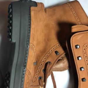 Tod's Men's Lace Up Shoes Suede light Brown-